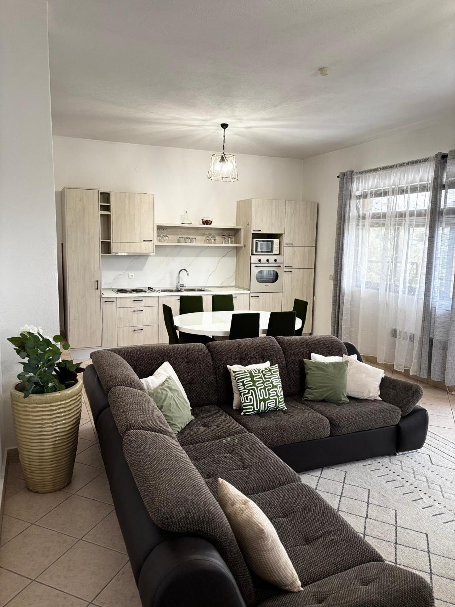 Apartments Kapetanovi Dvori تروغير المظهر الخارجي الصورة